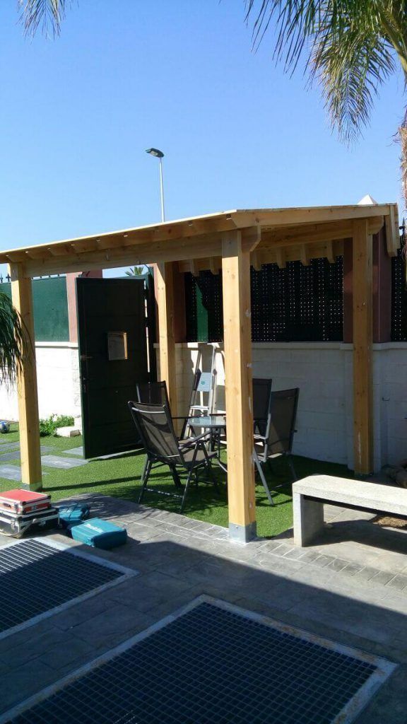 pergola-exterior-madera-576x1024